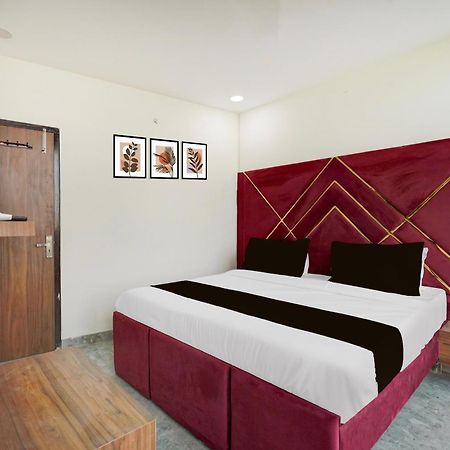 Hotel O Indirapuram Grand Ghaziabad Bagian luar foto