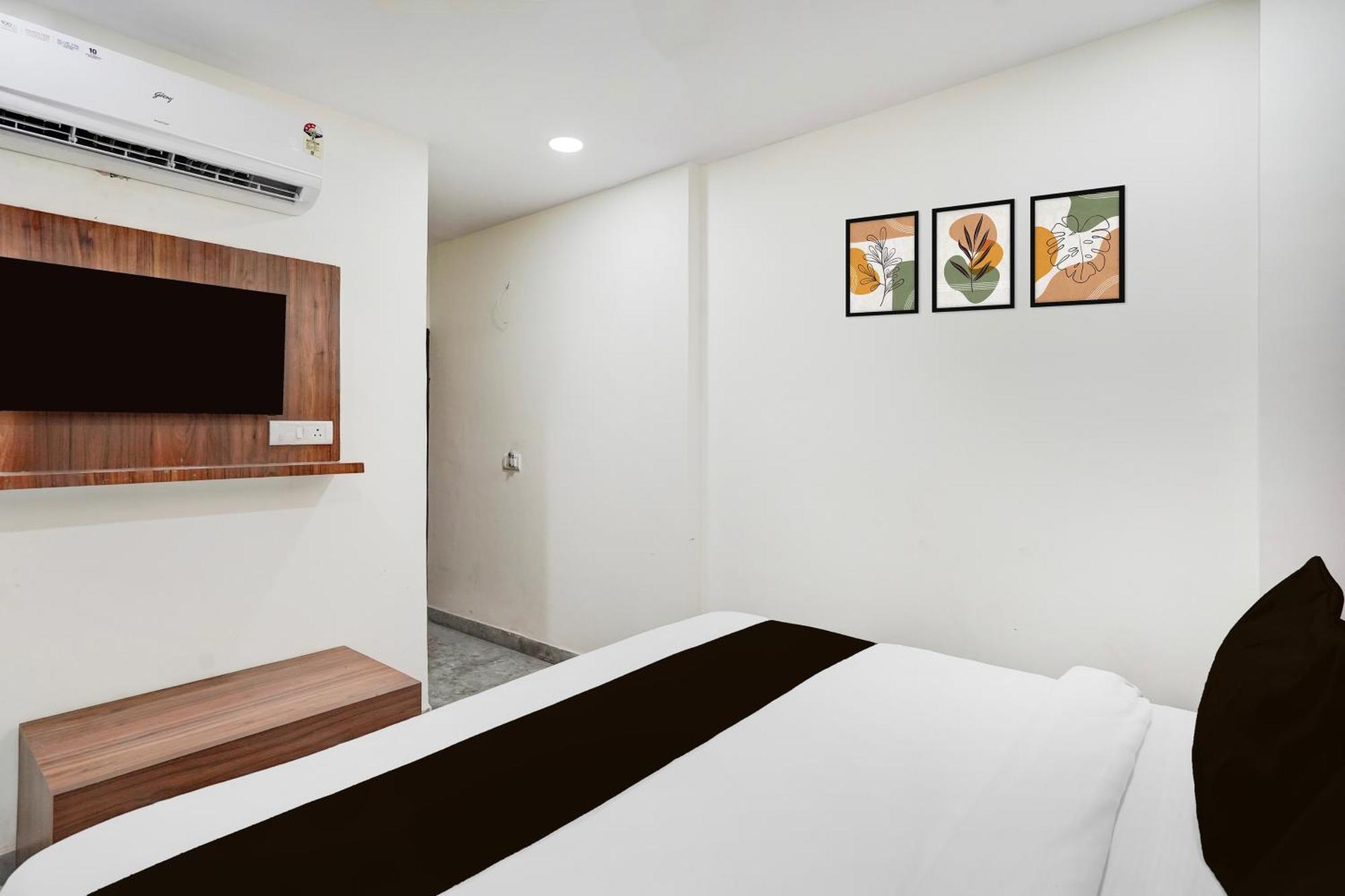Hotel O Indirapuram Grand Ghaziabad Bagian luar foto