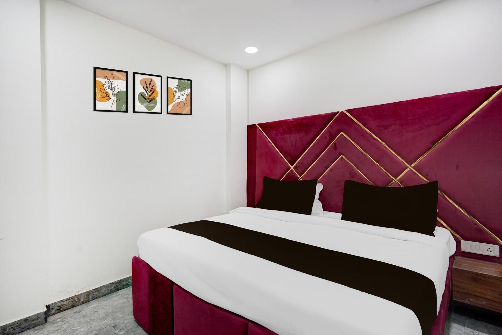 Hotel O Indirapuram Grand Ghaziabad Bagian luar foto