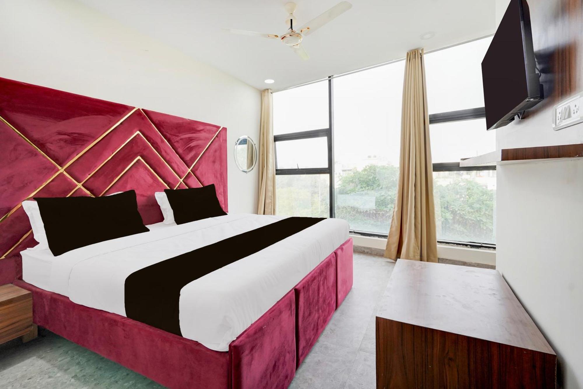 Hotel O Indirapuram Grand Ghaziabad Bagian luar foto